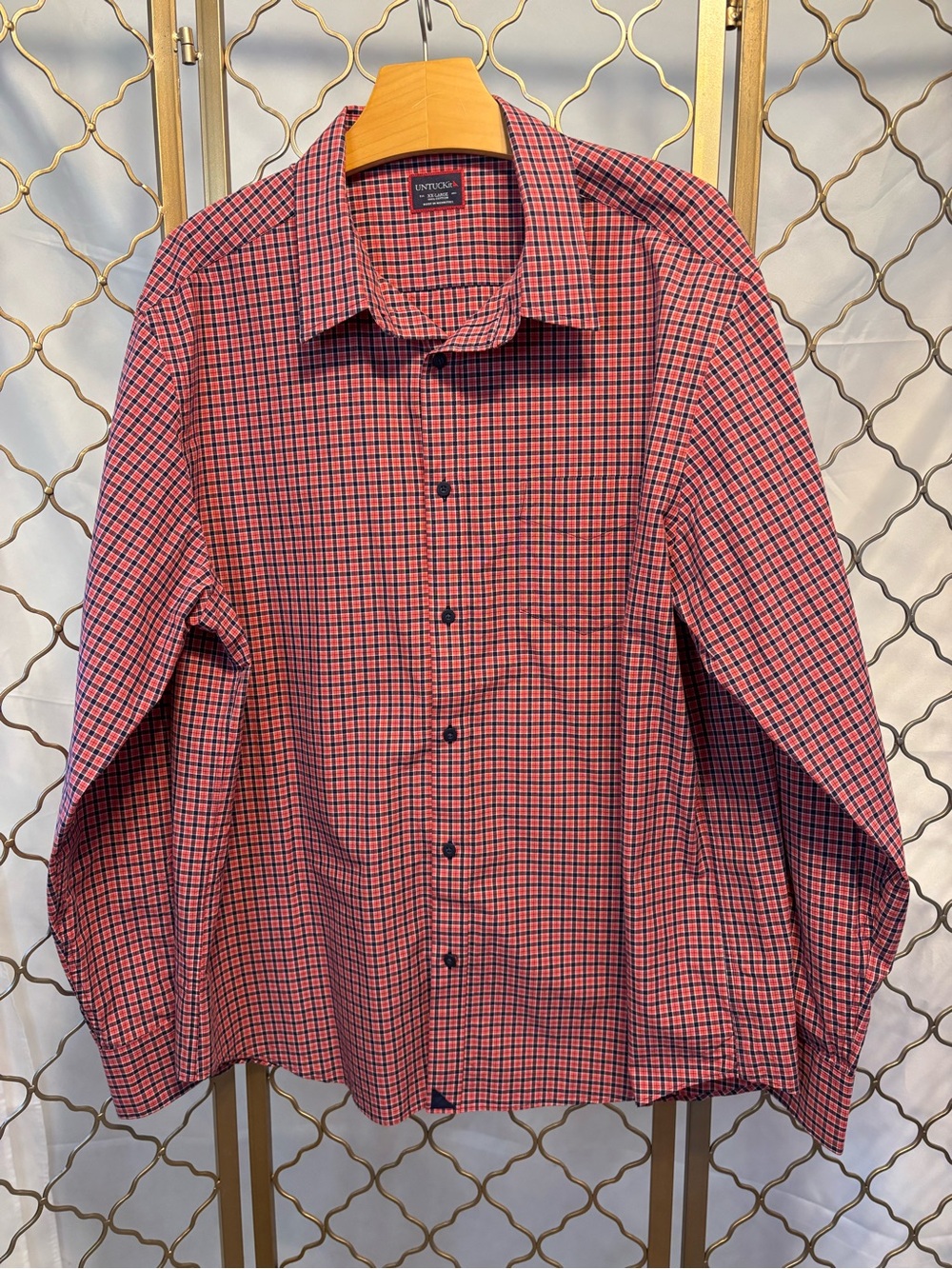 UNTUCKit Red and Blue Check Button-Down Shirt size XXL in Excellent Condition